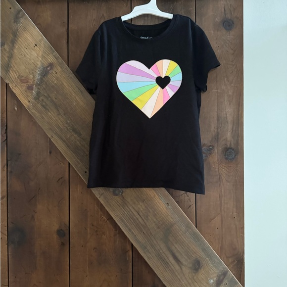 Cat & Jack Other - 4/$12 Cat & Jack Black T-Shirt with Rainbow Heart
